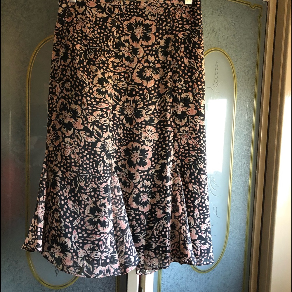 JH J.H. Collectibles Lined Skirt Sz 18 Polyester